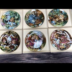 COMPLETE SET Disney Alice In Wonderland Rare plate